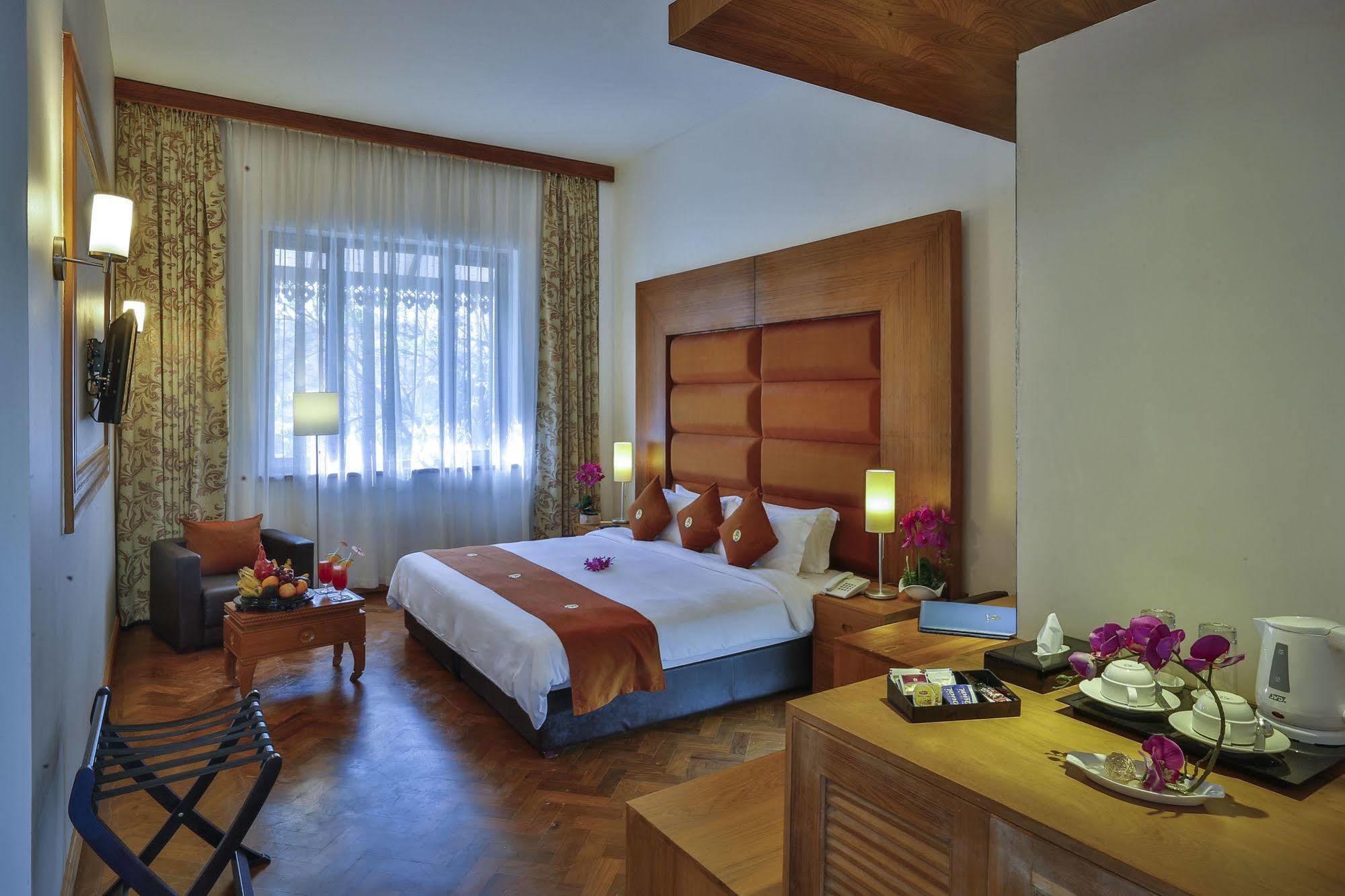 Hotel Amazing Мандалай Екстер'єр фото