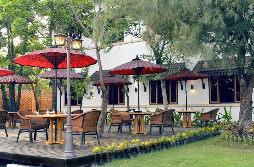 Hotel Amazing Мандалай Екстер'єр фото